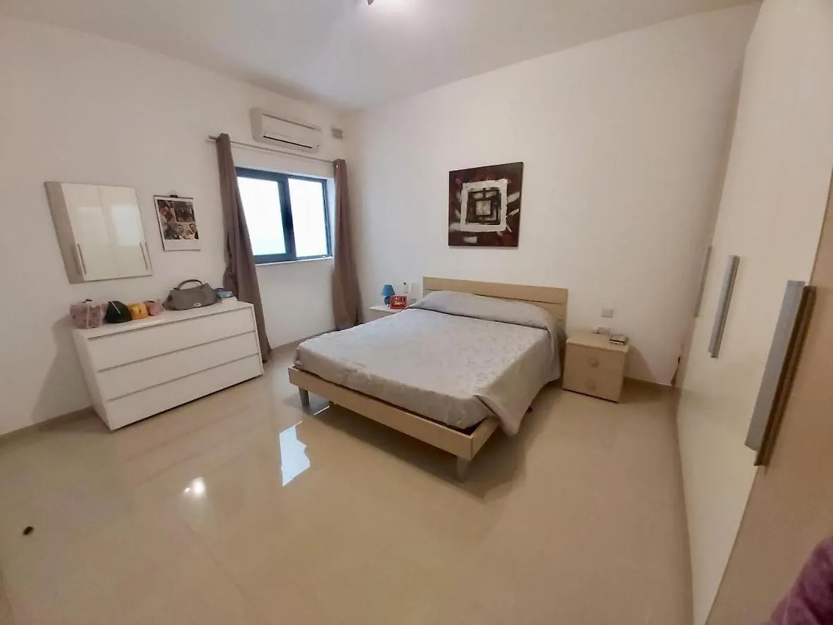 Homestay Specious Double Rooms Saint Julian's Malta
